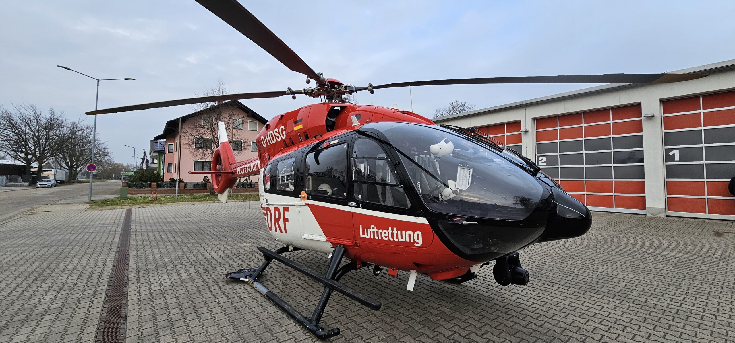 Du betrachtest gerade 07/25 – Landung Rettungshubschrauber