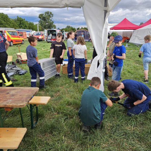 Jugendfeuerwehr im Zeltlager